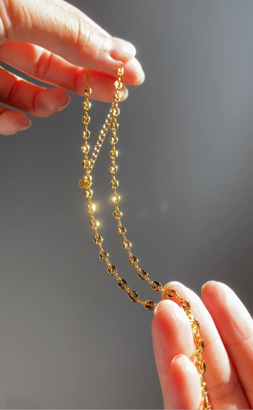 18k Gold Small Puffed Coffee Bean Chain Necklace