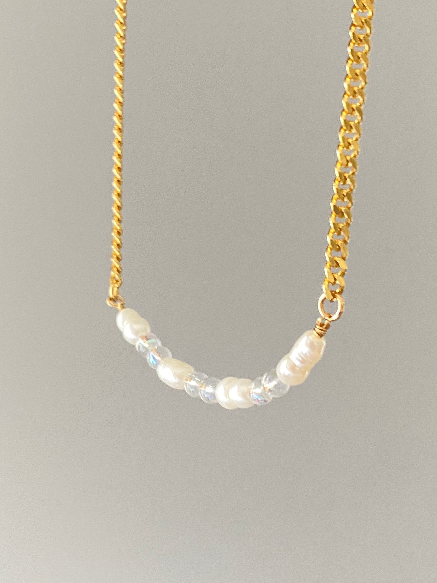 Pearl & glass bead necklace