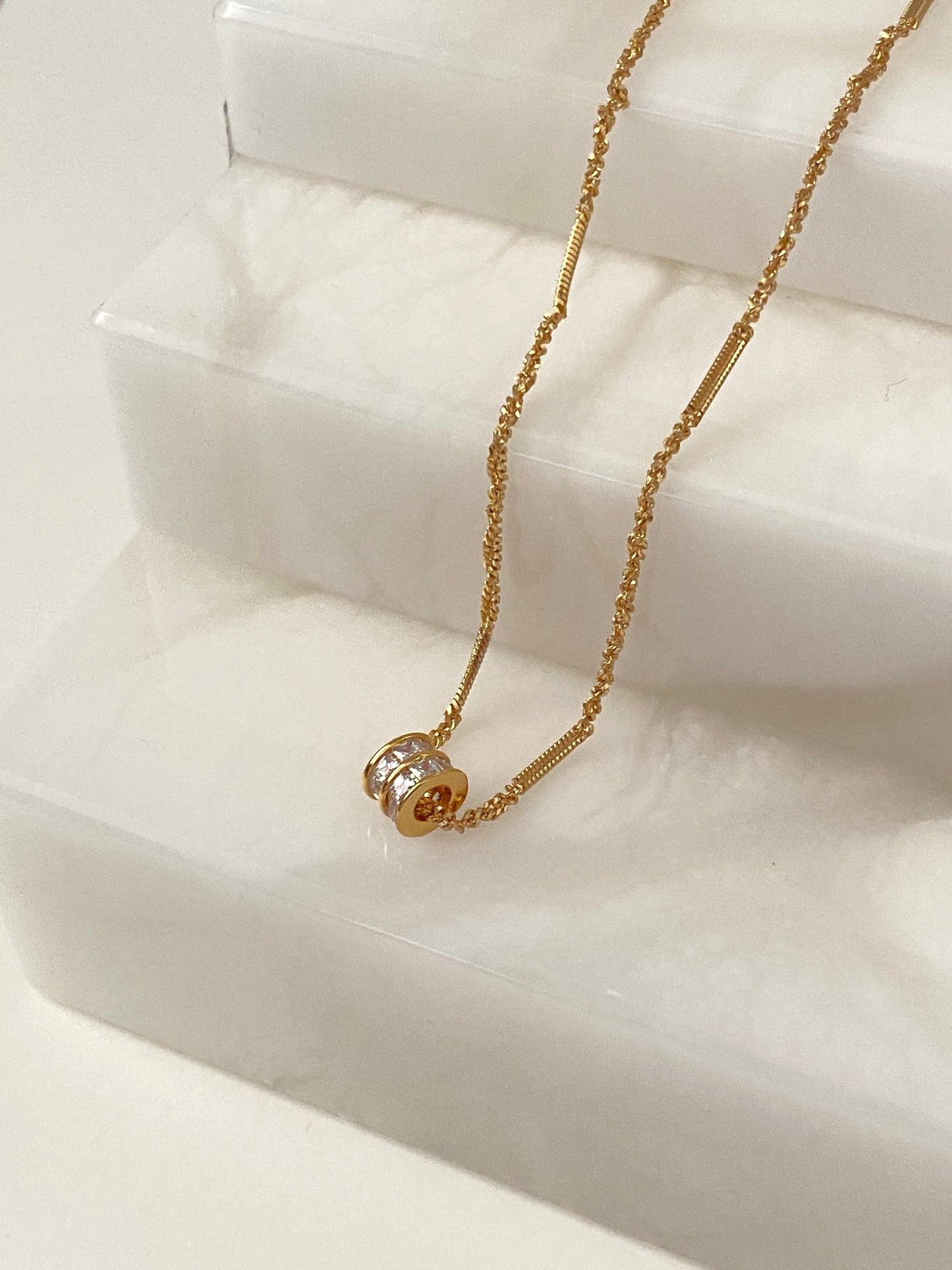 Sliding Zircon Necklace