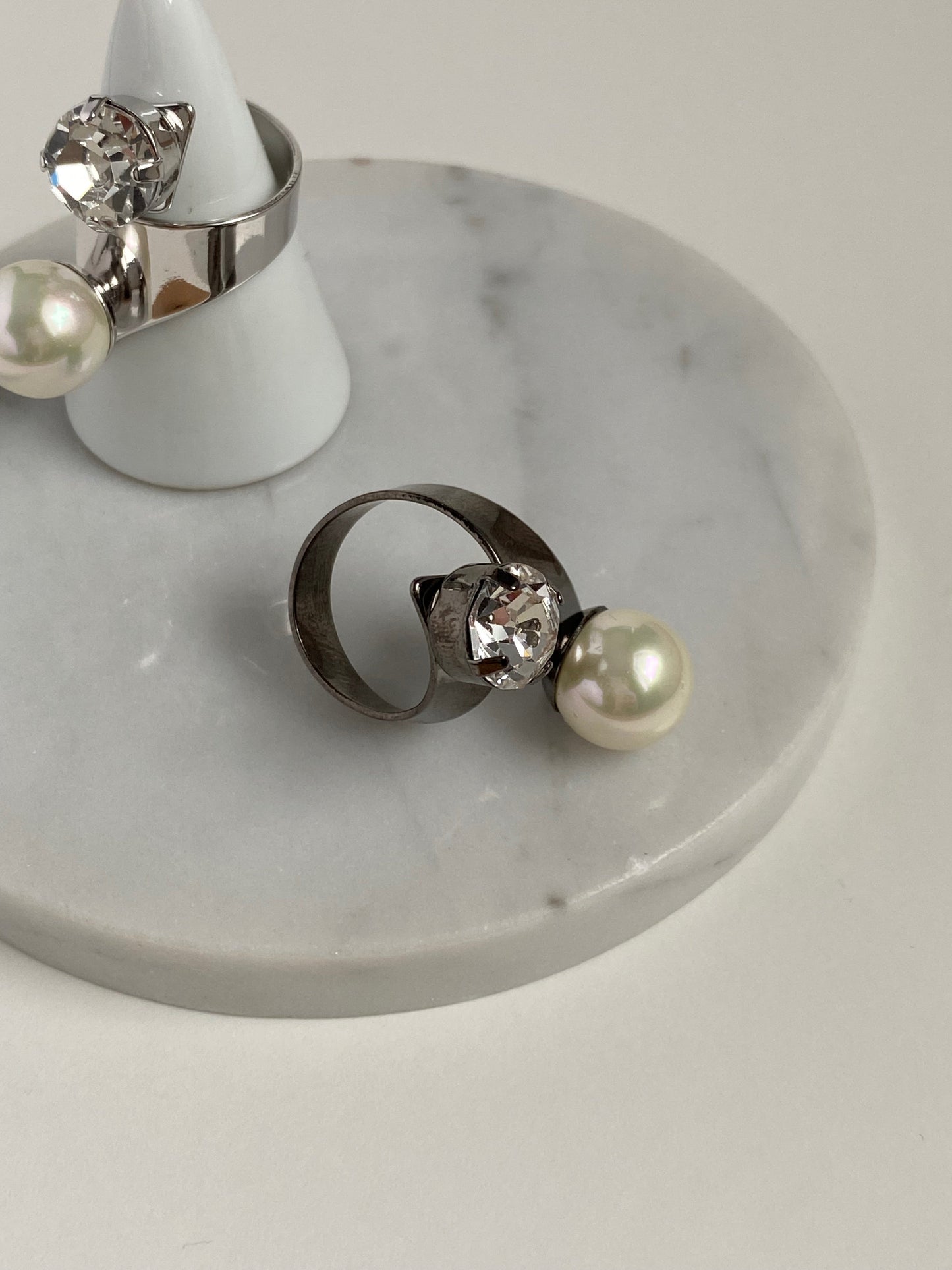 Boba Pearl Diamante Ring - Silver