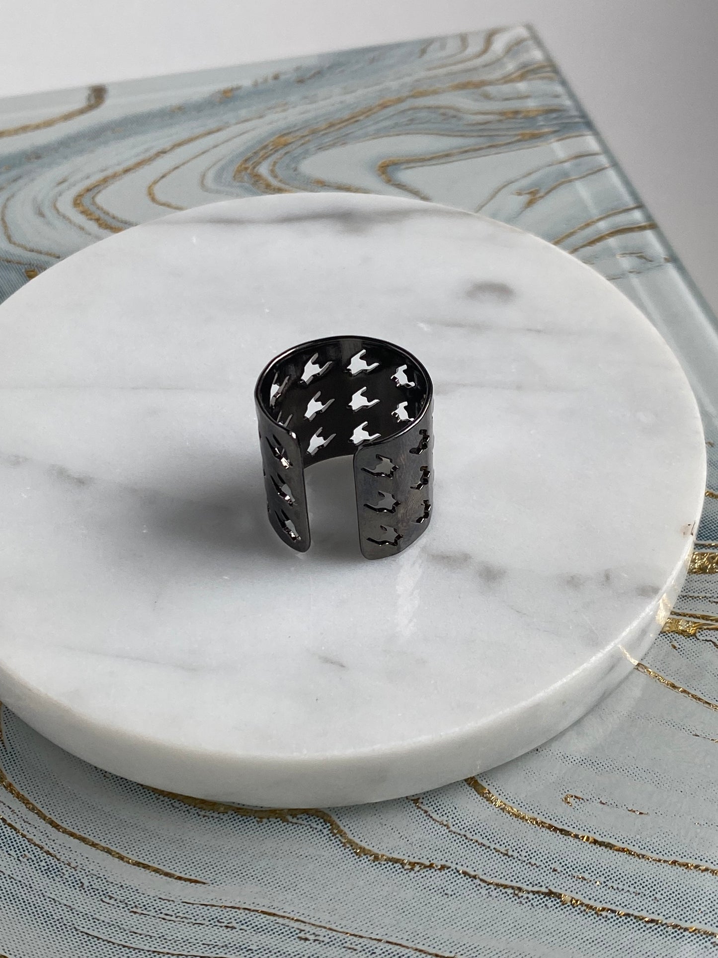 Houndstooth Adjustable Cuff Ring - Black