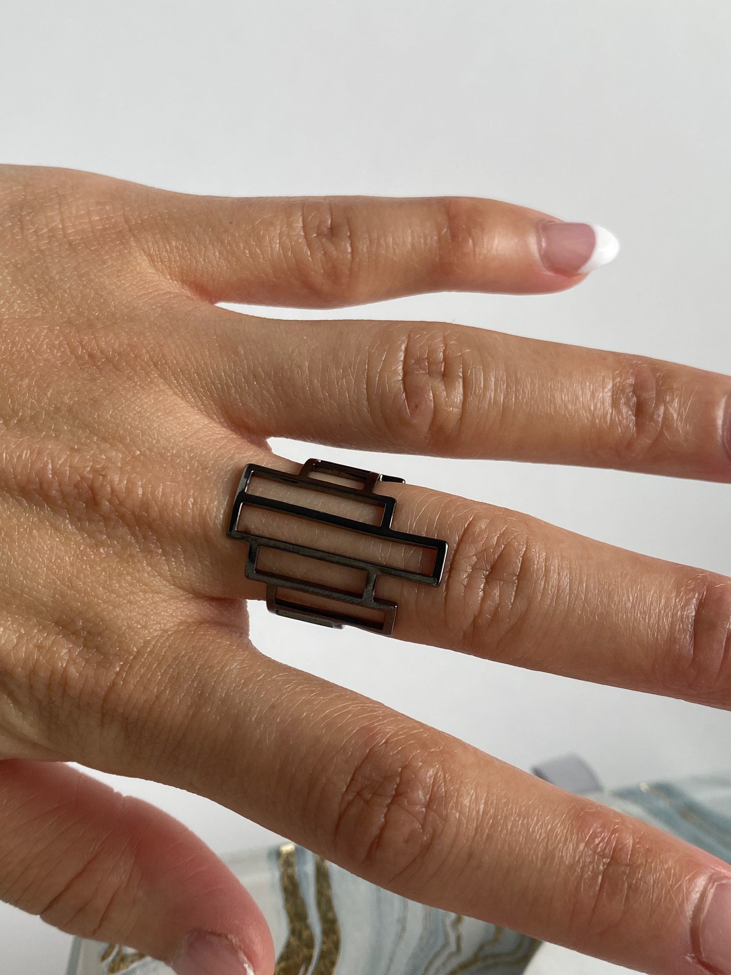 Irregular Grid Adjustable Ring - Black