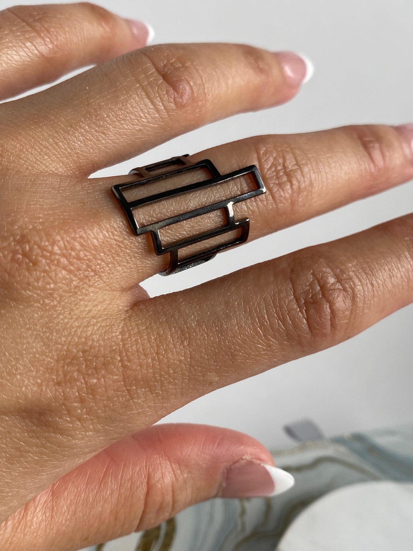 Irregular Grid Adjustable Ring - Black