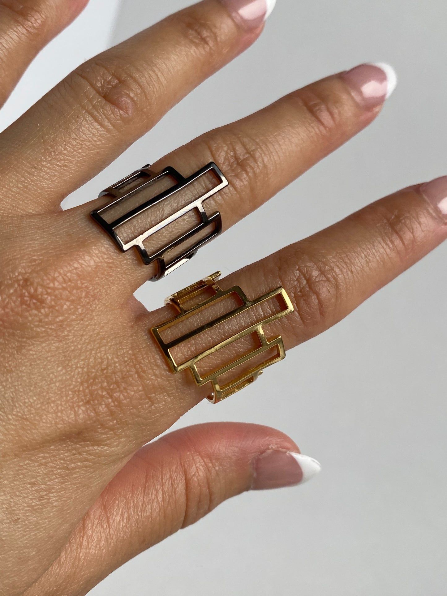 Irregular Grid Adjustable Ring - Black