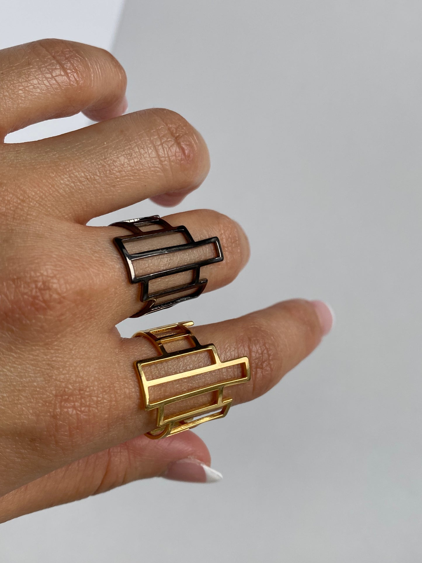 Irregular Grid Adjustable Ring - Black