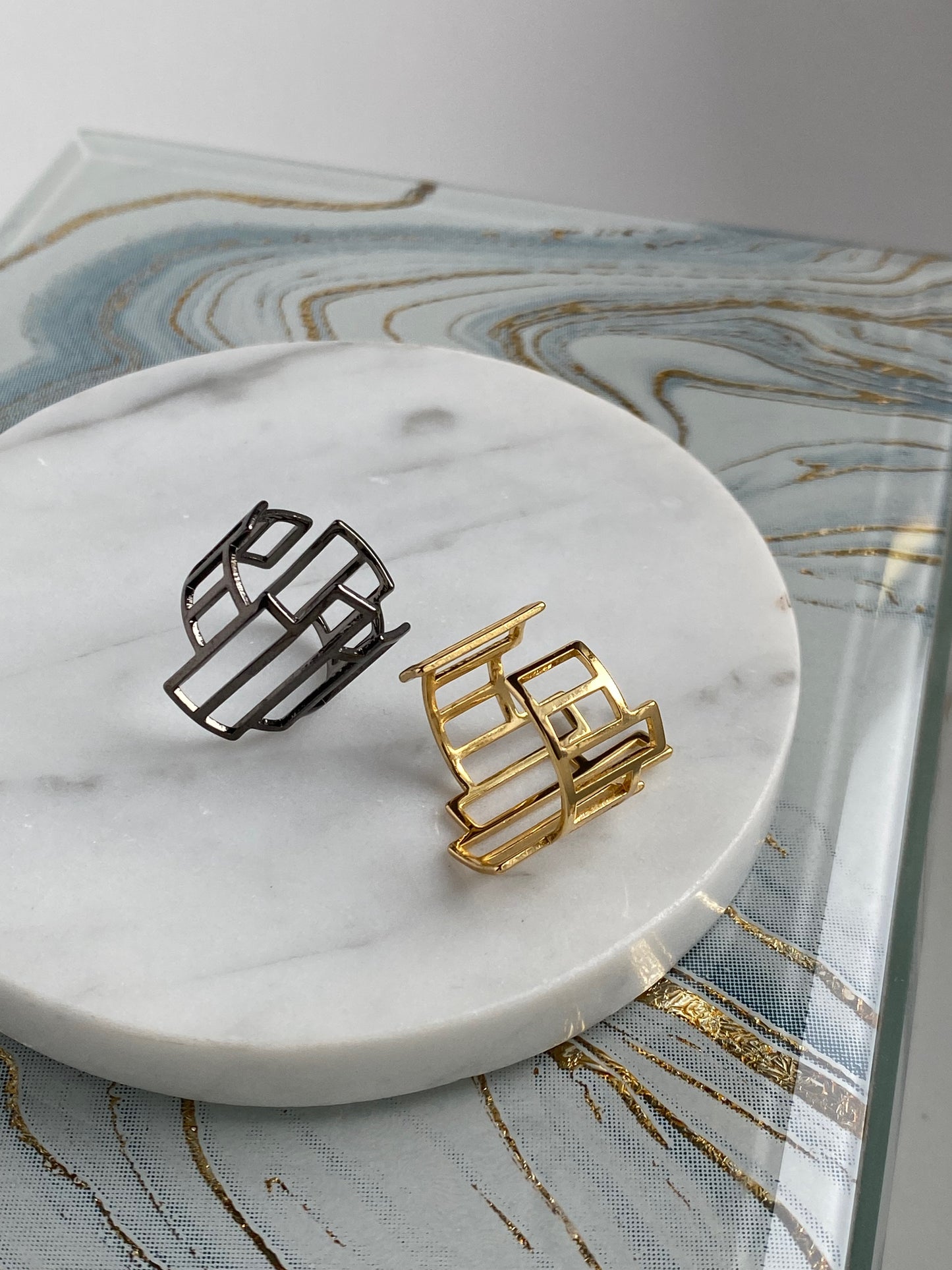 Irregular Grid Adjustable Ring - Black