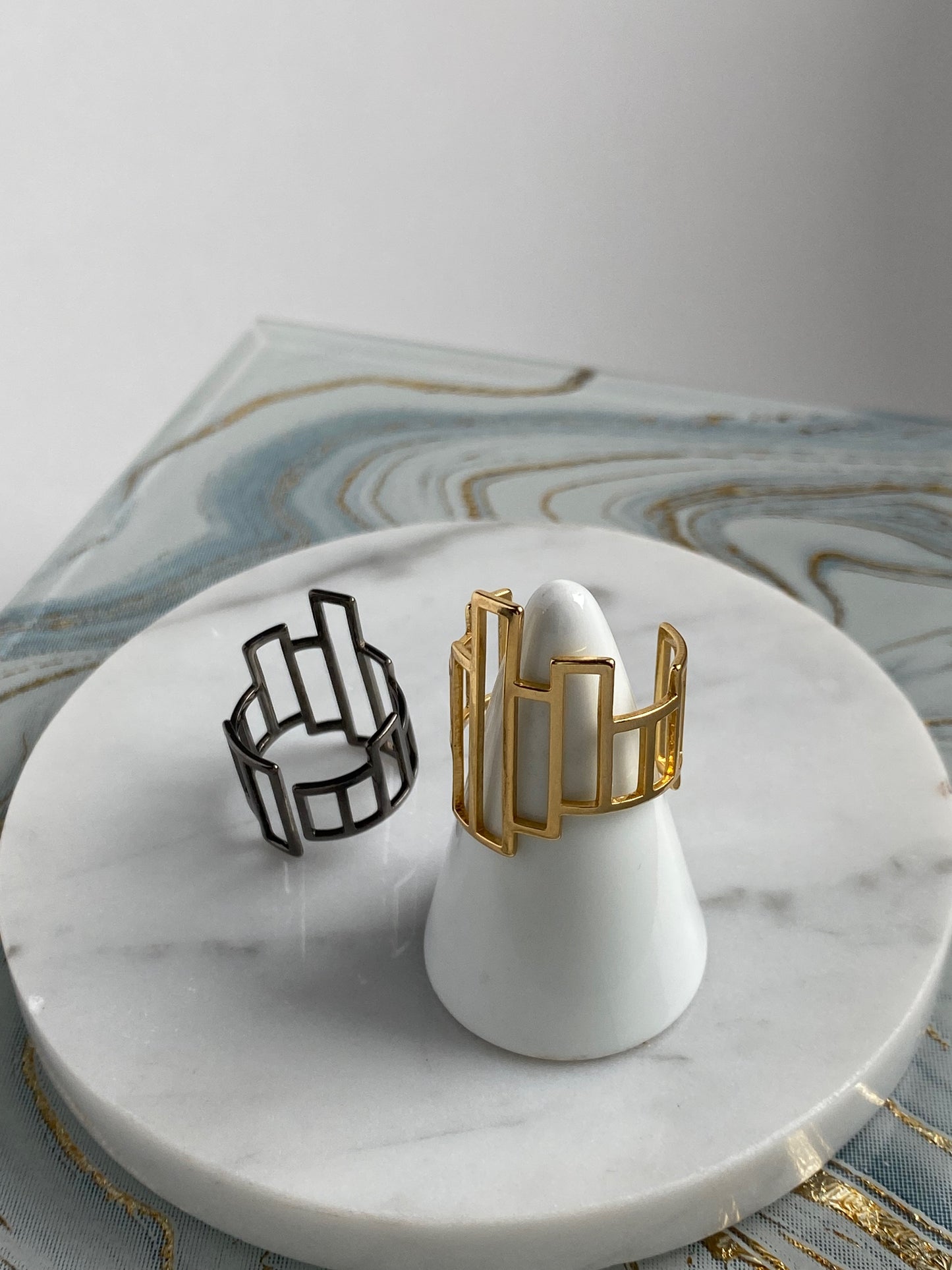 Irregular Grid Adjustable Ring - Gold