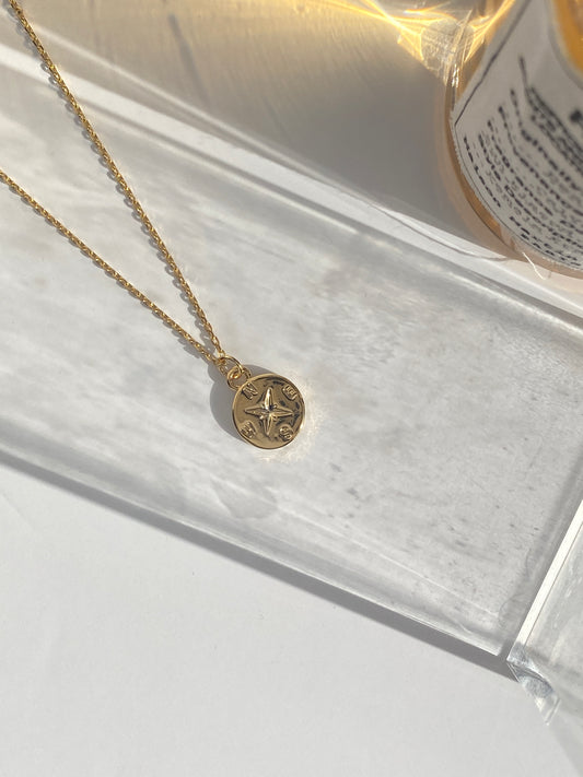 North Star Round Disc 18k Gold Necklace