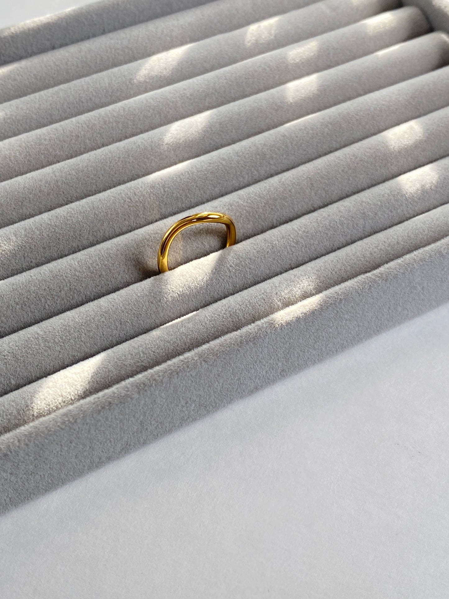 Wavy Open Ring